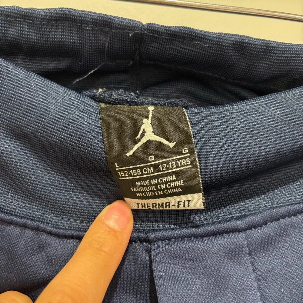 Nike Jordan Therma Fit Navy Blue Jogger Pants Boys Size L 12 13 Years Zip Ankles